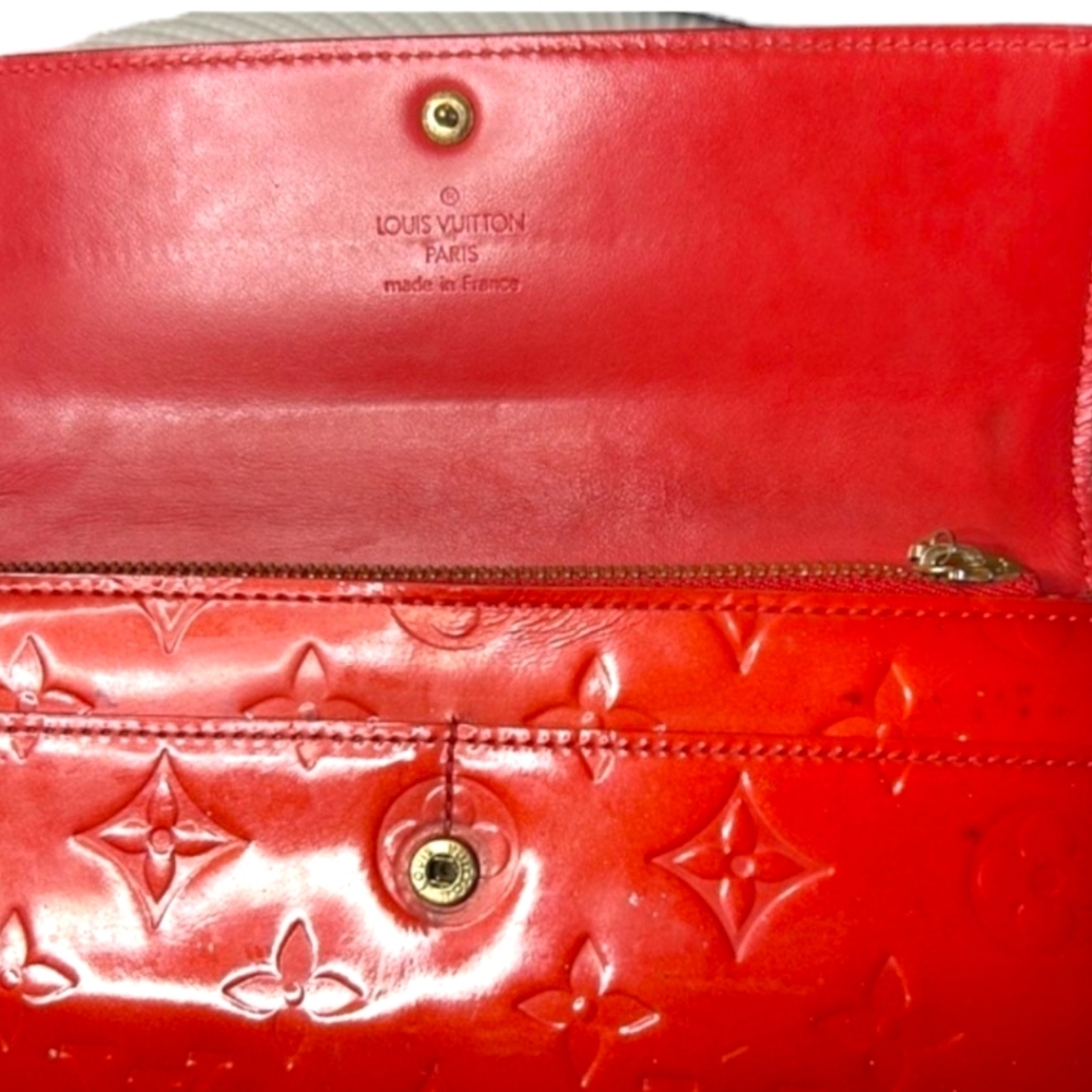 Louis Vuitton Glossy Red Wallet - Picture 2 of 11